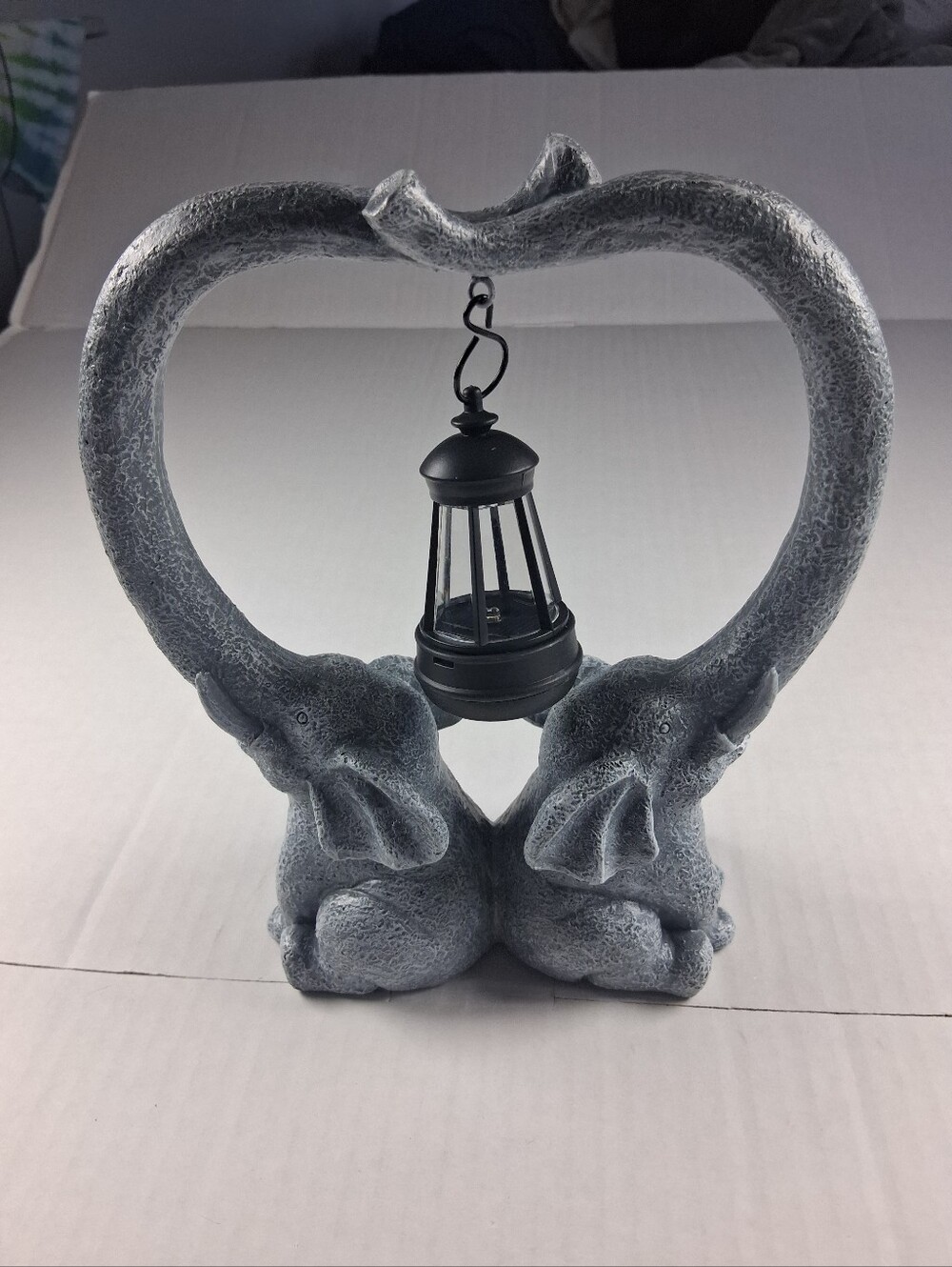 Heart-Shaped Twin Elephant Outdoor Decorative Statue with Lantern